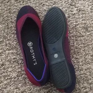 Rothys size 9, run big